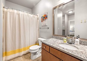 Inman Park 2 BR - Walk to everything! Pool & Gym