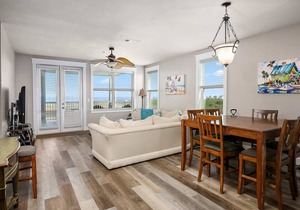 Island Getaway - Dog Friendly with Stunning Views of the Bay