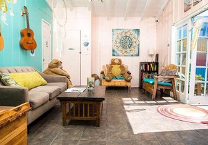 ITH Beach Bungalow Surf Hostel San Diego