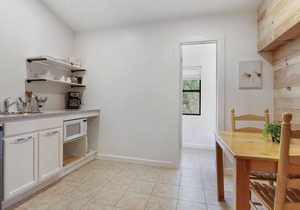 King Bed with Resort Pool and Firepit! Minutes from Downtown
