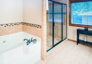 King Suite at Willow Creek Falls in Blue Ridge, GA