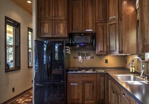 Lakefront Cabin #1-REMOTE, RECOMMEND SUV/TRUCK, PRIMITIVE RD! Lake Pend Oreille