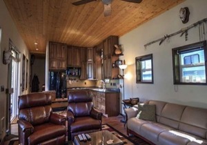 Lakefront Cabin #1-REMOTE, RECOMMEND SUV/TRUCK, PRIMITIVE RD! Lake Pend Oreille