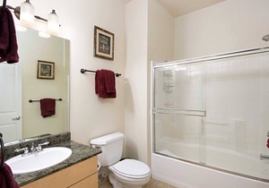 Lovely Condo with Courtyard Patio