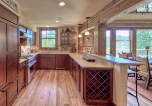 Luxury 5 Bedroom Big Sky Retreat