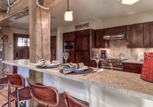 Luxury 5 Bedroom Big Sky Retreat