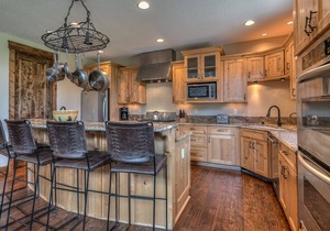 Luxury 5 EnSuites, Hot Tub, A/C, 12 SHARC, Golf Course View