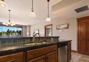Luxury Riverstone Condo