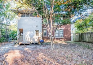 Mins to Downtown, Bottom Unit - Bluemoon Bungalow
