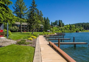 Minutes to Flathead Lake & walking distance to river - Marina Cay Bigfork Studio