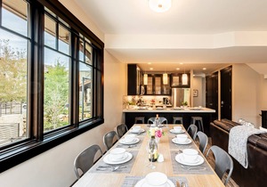 Modern Townhome with Free Shuttle, Private Hot Tub & Community Amenities! Pet-Friendly