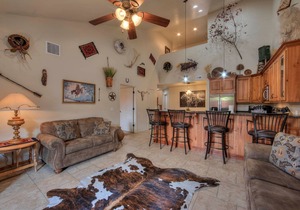 Near Arches Park w/Private Hot Tub! En-Suite Bathrooms For All Bedrooms!