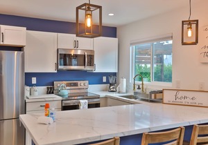 New by the Beach, Hot Tub, Swing Bed, Parking, Working station, Grill, Pets