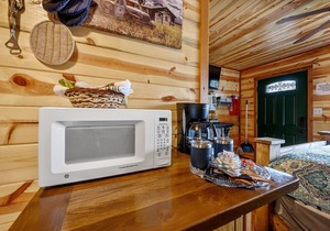 Newly Renovated - Osage 1 Bedroom with Hot Tub near the Lake!