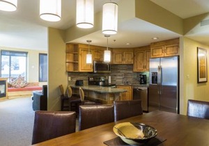Newly updated in Canyons Village Next to Slopes