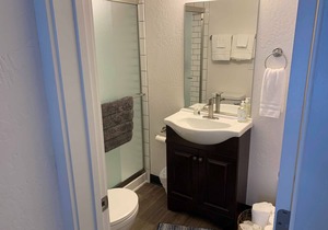 North Idaho Inn - Room One
