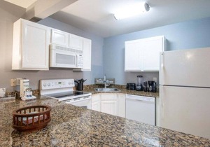 Oak Shores 165 1BD/Ground Floor Unit