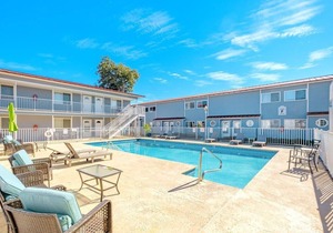 Oak Shores 165 1BD/Ground Floor Unit