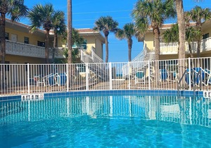Oceanview Across From The Beach