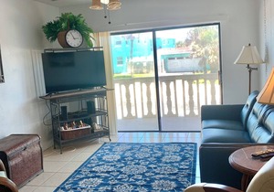 Oceanview Across From The Beach
