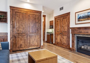 Outpost: Grand View 2710 - Air conditioning!
