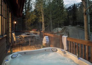 Outpost: Granite Ridge Homestead 3100 - Hot Tub!