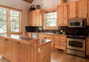 Outpost: Granite Ridge Homestead 3093 - Hot Tub!