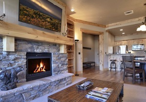 Palisades Lodge #308. 2 Bedroom Condo in Victor, ID. A/C. Outdoor Grill
