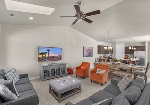 Paradise Village 58 l Sweet Retreat, includes a Private Hot Tub, Wii U, and Mario Cart