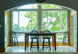 Penthouse on the lake, walking distance from Indiana Beach