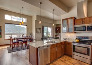 Penthouse-Stunning Views-Pool, Hot Tub