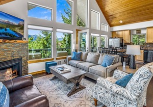 POOL ACCESS-VistaRidge*Luxury Mountain View Home! HotTub Fire Pit-4TH NT FREE