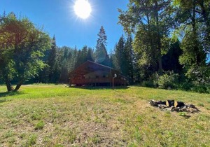 Private 2-Acre Retreat with MTN Views, Walk to River