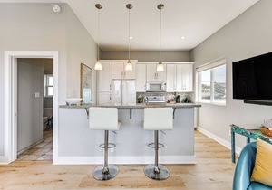 Private Ocean Beach Studio w/Ocean Views!
