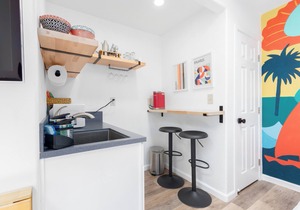 Private Studio in San Diego Metro near DT, Zoo, Airport - Monthly