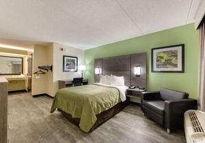 Quality Inn Airport - Southeast