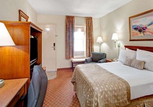 Ramada by Wyndham West Memphis