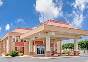 Ramada by Wyndham West Memphis