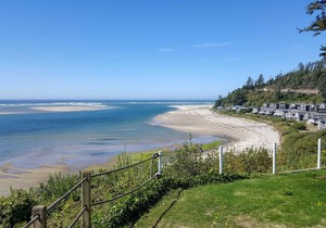 RECENTLY UPDATED!! Stunning Bay and Ocean Views!