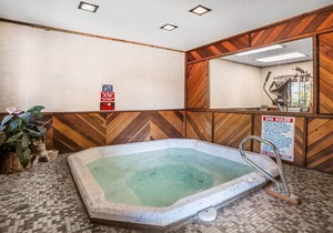 Rodeway Inn Pronghorn Lodge