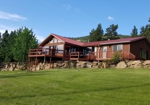Room #2 @ Montana's Wolf Creek Lodge