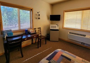 Room 3 at Montana's Wolf Creek Lodge