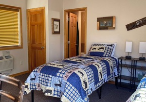 Room 3 at Wolf Creek Lodge, Montana