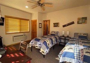 Room 3 at Wolf Creek Lodge, Montana