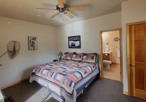 Room 4 at Montana's Wolf Creek Lodge