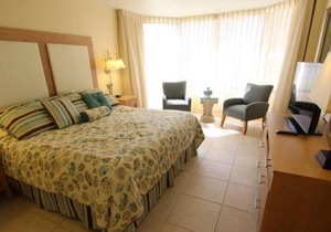 Royale Beach & Tennis Resort Elegant 2BR Condo with Outdoor Pool