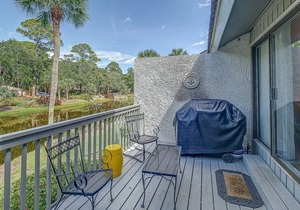 Single Story 3BR Townhome, 2 Minute Walk to Beach!