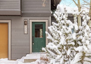 Ski-in/Ski-out condo just steps to the Bear Back Poma Lift | Big Horn Ski-in/Ski-out