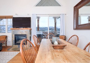 Ski-in/Ski-out w/Private Hot Tub & Pet Friendly in Moonlight - Saddle Ridge - Mountain Vista Chalet