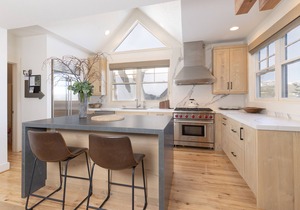 Ski-in/Ski-out w/Private Hot Tub in Moonlight Basin| Saddle Ridge - Mountain Modern Chalet
